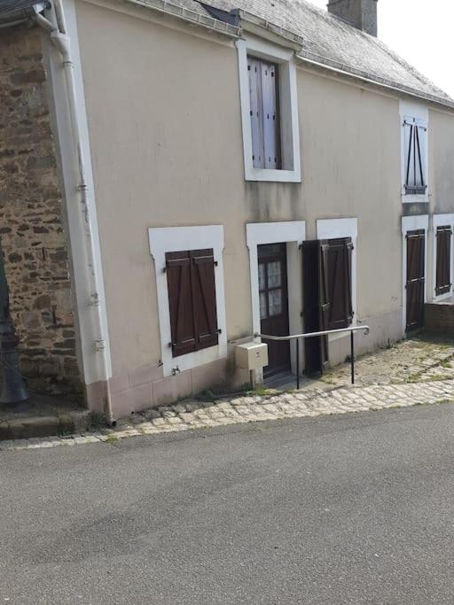 Charming Detached 2 Bedroom Ancient House In Medieval Quarter Of A Small Town In The Pays De La Loire, France Sillé-le-Guillaume المظهر الخارجي الصورة