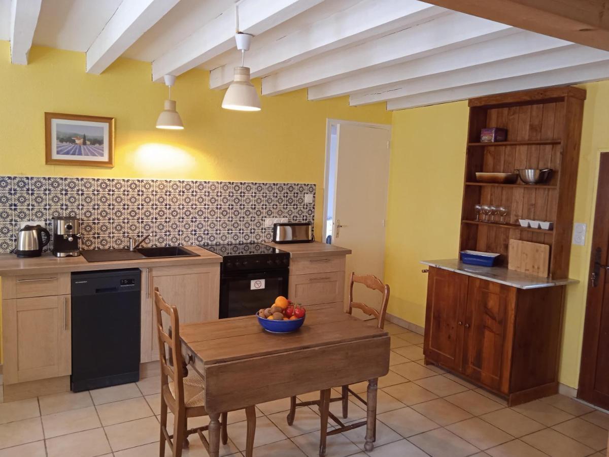 Charming Detached 2 Bedroom Ancient House In Medieval Quarter Of A Small Town In The Pays De La Loire, France Sillé-le-Guillaume المظهر الخارجي الصورة